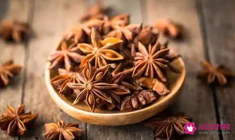 煮羊肉放什么调料好