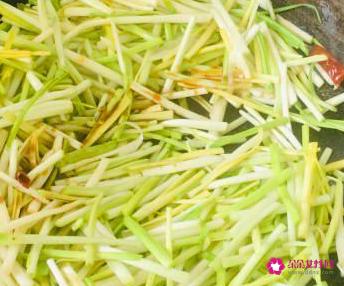 韭黄炒肉丝的做法