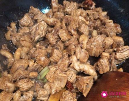 牛肉炖土豆怎么炖好吃又烂