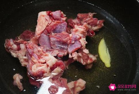 牛肉炖土豆怎么炖好吃又烂