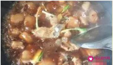 煮猪肉的方法和配料