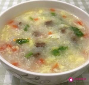 生滚牛肉蛋花粥的做法