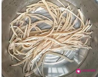 鱿鱼丝的做法
