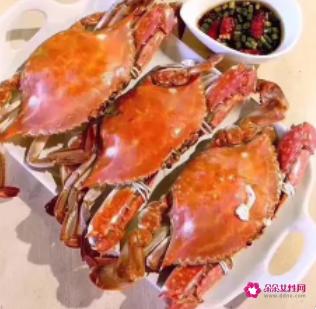 螃蟹不能跟哪些食物一起吃