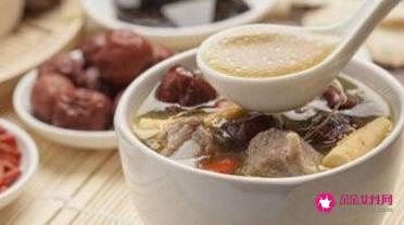 手脚冰凉是什么原因