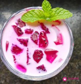 水果牛奶榨汁搭配