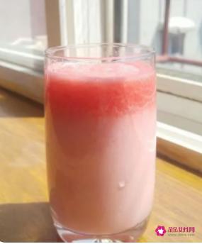 水果牛奶榨汁搭配