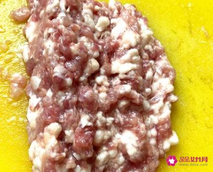 猪肉丸子汤的做法及配方窍门