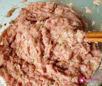 猪肉丸子汤的做法及配方窍门