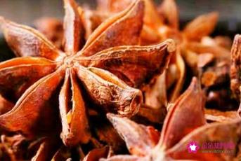 炖鸡汤最忌讳放三样东西