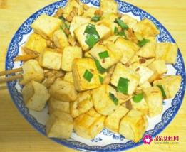 炒豆腐的家常做法