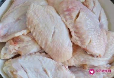 烤鸡翅怎么配料