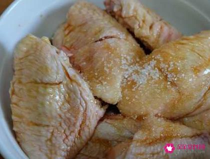 烤鸡翅怎么配料