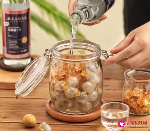 泡龙眼酒的正确制作方法