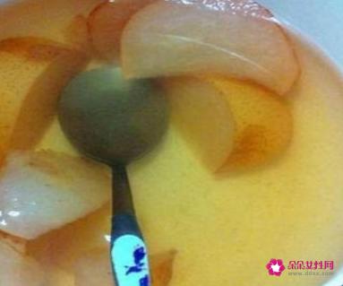正确煮梨水的方法