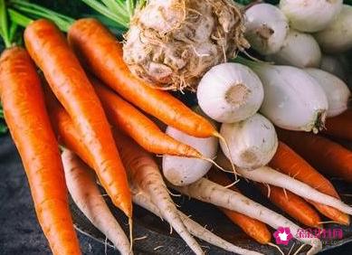 三种人不适合吃萝卜