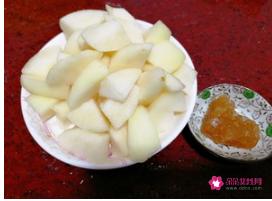 冰糖炖雪梨的正确做法
