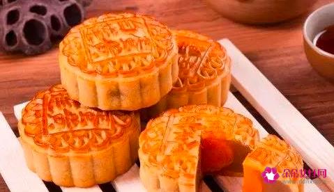 每天吃一个月饼对身体有害吗