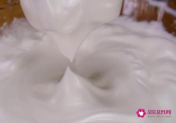 电饭煲制作蛋糕的方法与步骤