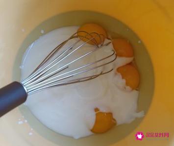 电饭煲制作蛋糕的方法与步骤