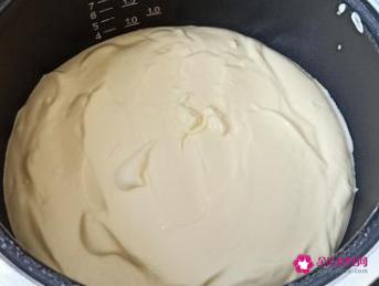 电饭煲制作蛋糕的方法与步骤