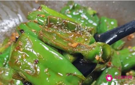 虎皮青椒的做法步骤