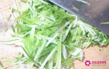 正宗炸猪肉丸子的配方