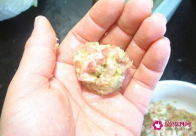 正宗炸猪肉丸子的配方