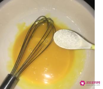 在家制作蛋糕的方法与步骤