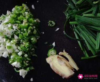 家常河蚌肉的做法