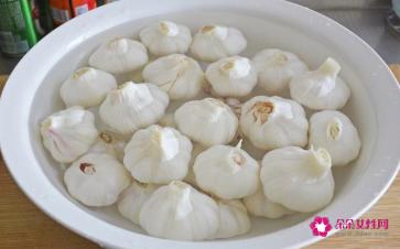 正宗白糖蒜的腌制方法