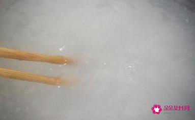 凉粉的做法与配方比例
