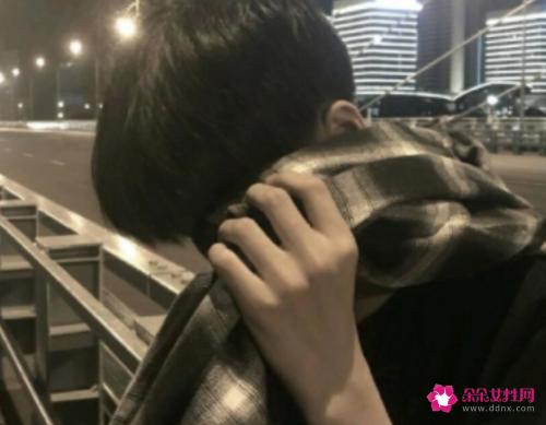 男生抱着女生睡是否会控制得住