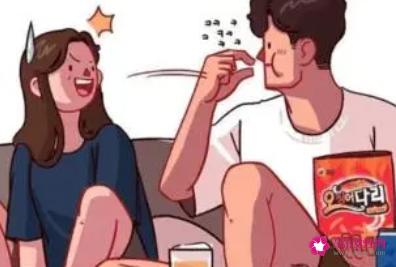 男生头埋在女生脖子吸气