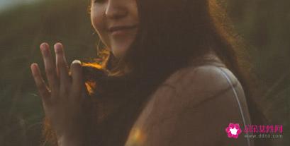 已婚女人想睡你的表现