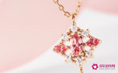 元旦送女朋友啥礼物