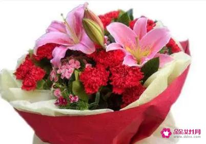 鲜花花语经典句子朋友圈