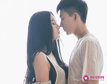 在床上怎么讨好男朋友