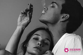 男人为什么喜欢在胸口种草莓