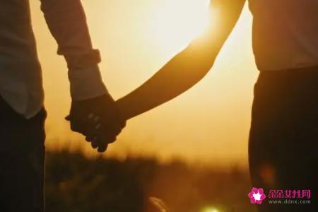 爱上一个离婚的女人怎么办