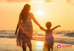 离婚后一直与母亲同睡