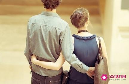 夫妻携手共勉的句子