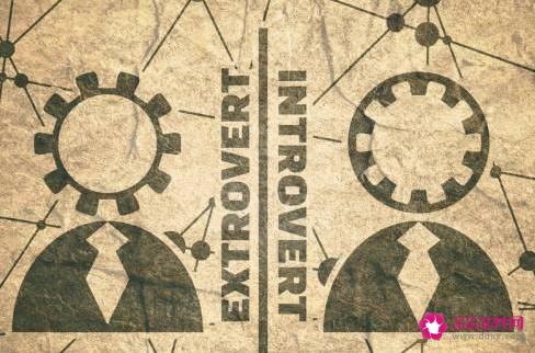 性格内向的女孩子特点