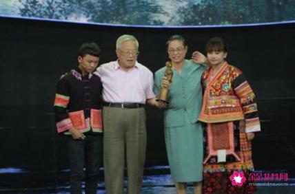 感动中国十大人物朱敏才孙丽娜