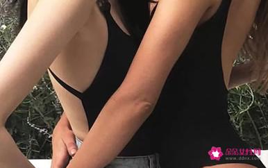 男生搂女生的腰代表着什么意思