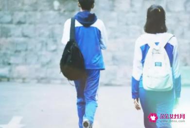 qq聊天追女孩子的技巧