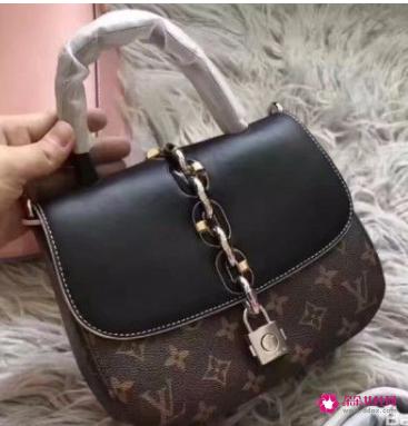 女士包包品牌前十名