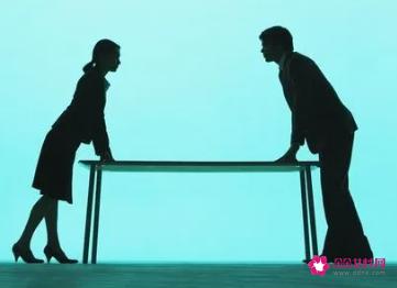 男女对视十秒定律