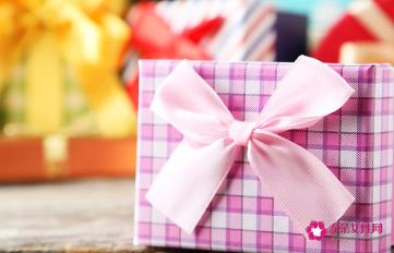 女生感动哭了系列礼物