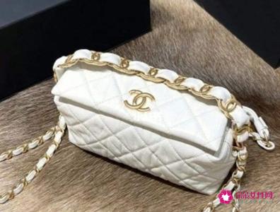 女生感动哭了系列礼物